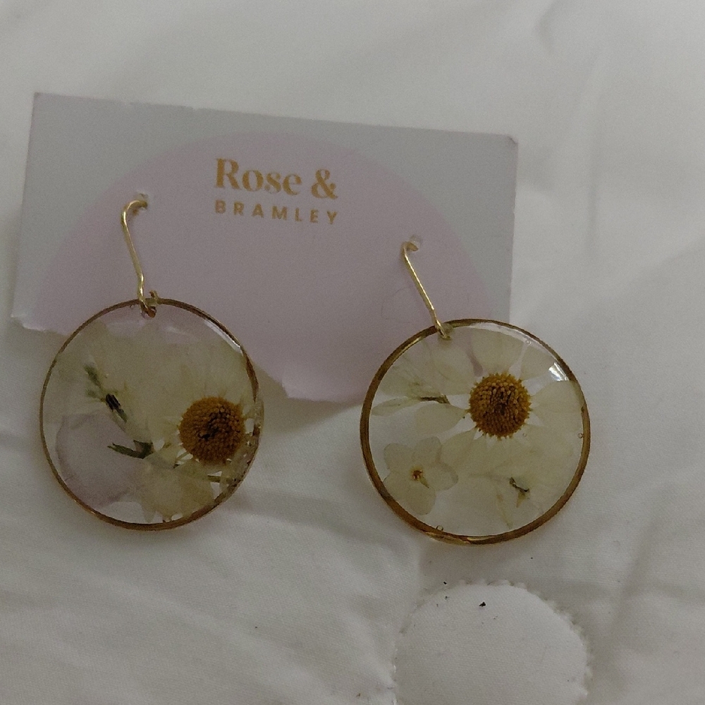 Gold Floral Drop Earrings